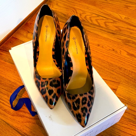 Cheetah print pumps - Picture 3 of 4